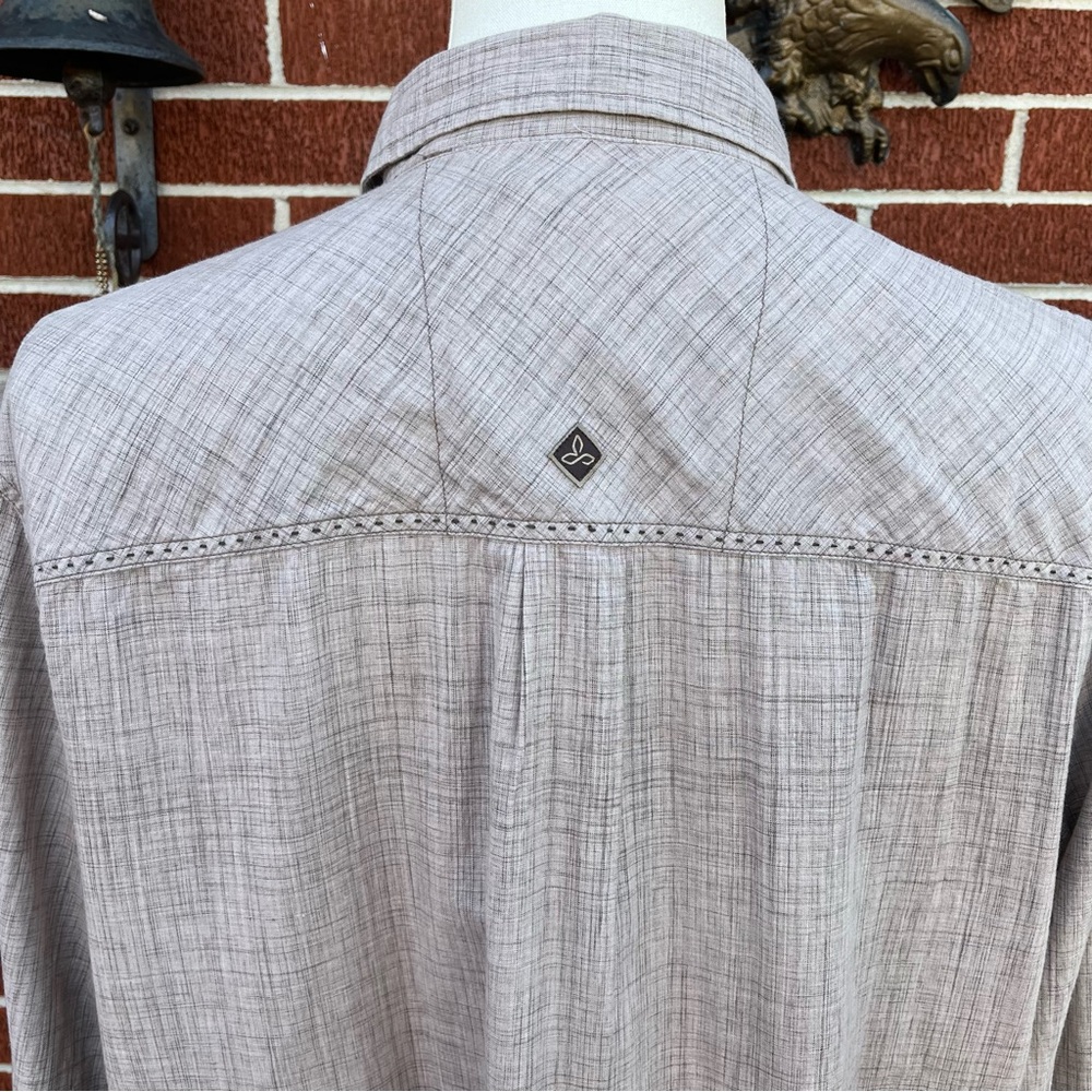Prana Tan Button Down Two Pocket Adjustable Long Sleeve Chambray Men's XL - Picture 4 of 14